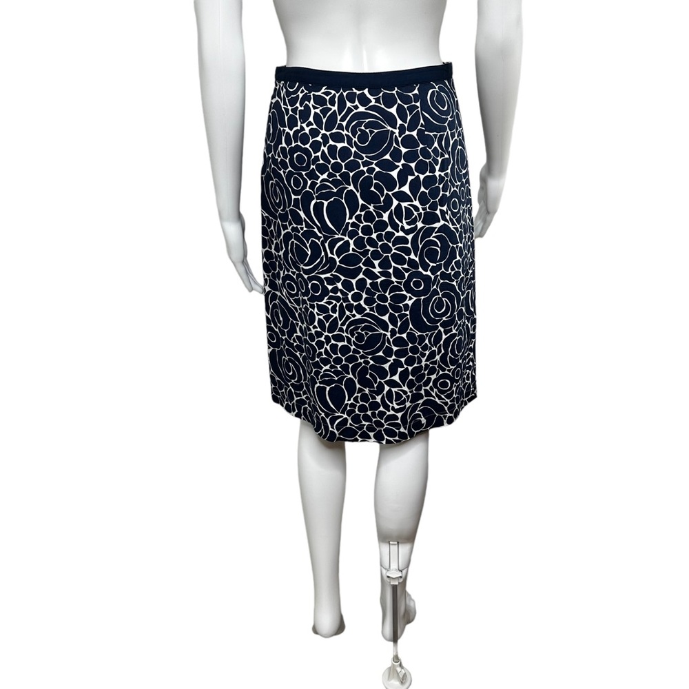 Boden Kate Floral A-Line Ponte Skirt Size 2 Navy Blue & White Side Zipper EUC - Picture 5 of 11